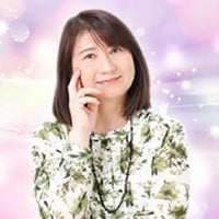 電話占いウィル所属の黄紫れいあ先生