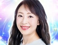電話占いピュアリに所属している宇歌先生